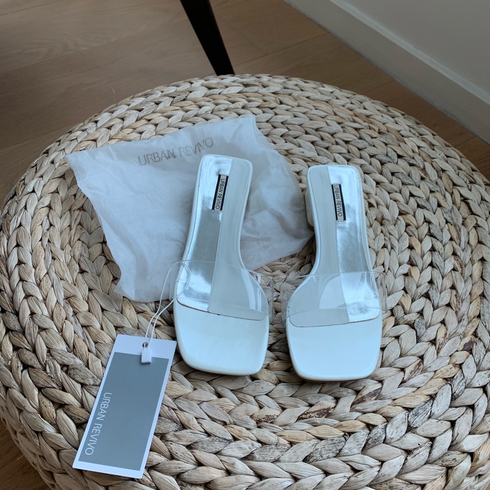 URBAN REVIVO white square sandals 37/US7